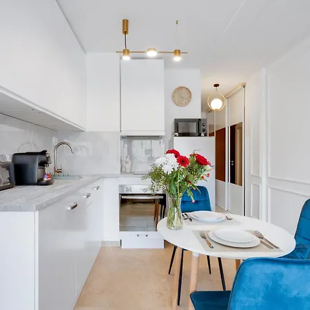 Studio Elegant Avec Balcon Proche Mer Et Tramway Nice Buitenkant foto